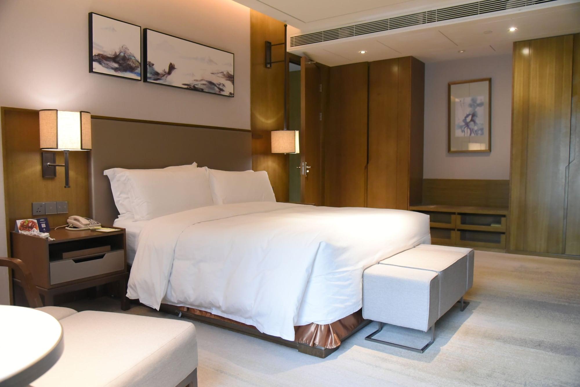 Doubletree By Hilton Hotel Shiyan Exterior photo