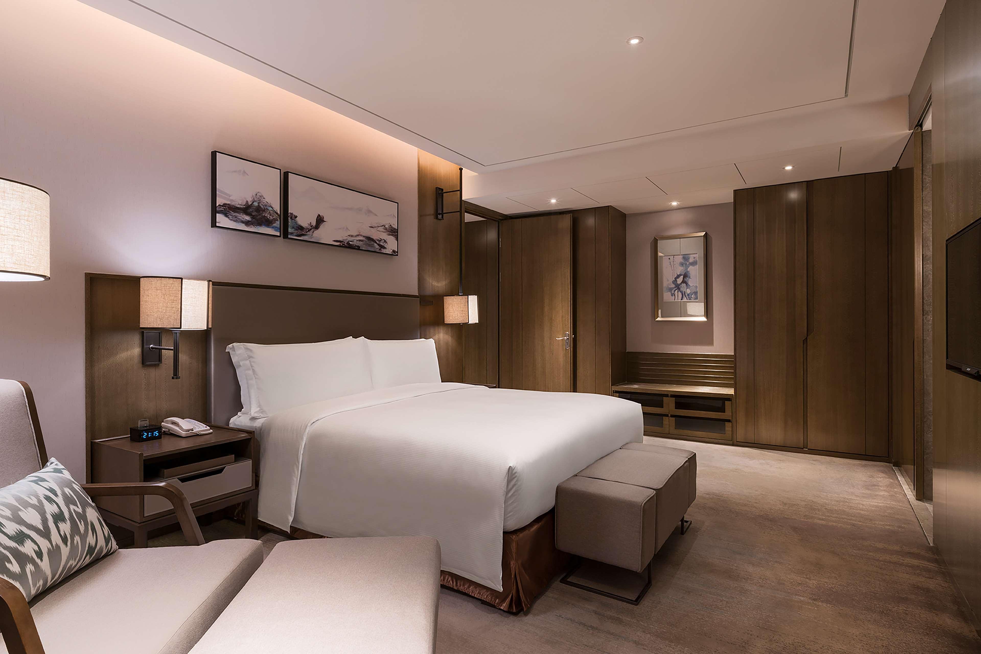 Doubletree By Hilton Hotel Shiyan Exterior photo