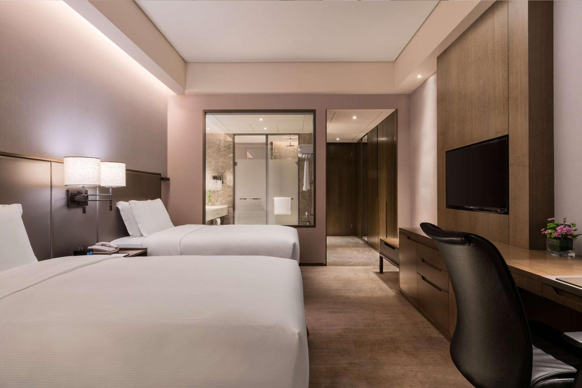Doubletree By Hilton Hotel Shiyan Shiyan  Exterior photo