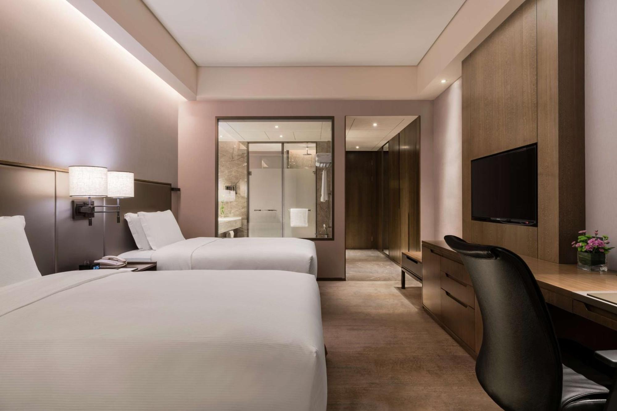 Doubletree By Hilton Hotel Shiyan Exterior photo